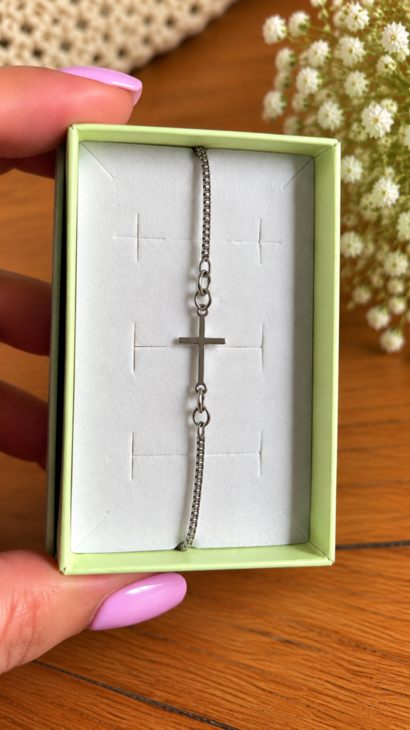 NÁRAMEK Z CHIRURGICKÉ OCELI – KŘÍŽEK